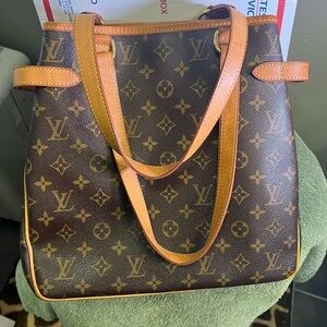 Loui Vuitton bag